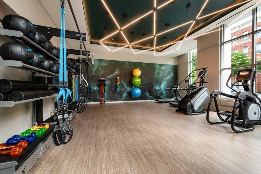 Gorgeous 1 Bedroom At Clarendon With Gym And Rooftop Arlington Kültér fotó
