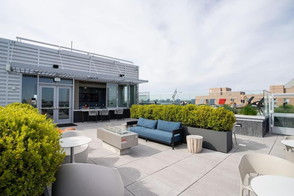 Gorgeous 1 Bedroom At Clarendon With Gym And Rooftop Arlington Kültér fotó