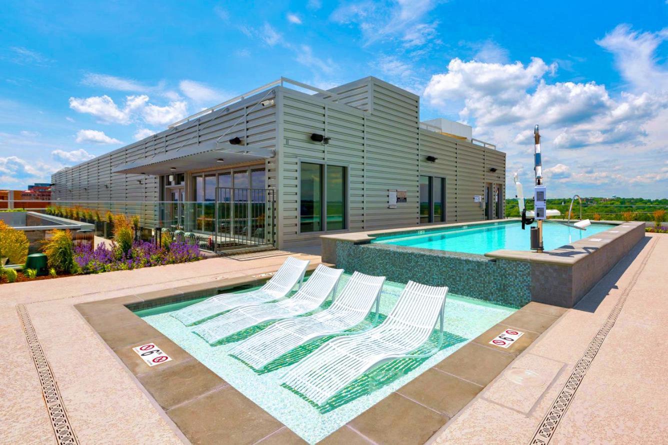 Gorgeous 1 Bedroom At Clarendon With Gym And Rooftop Arlington Kültér fotó